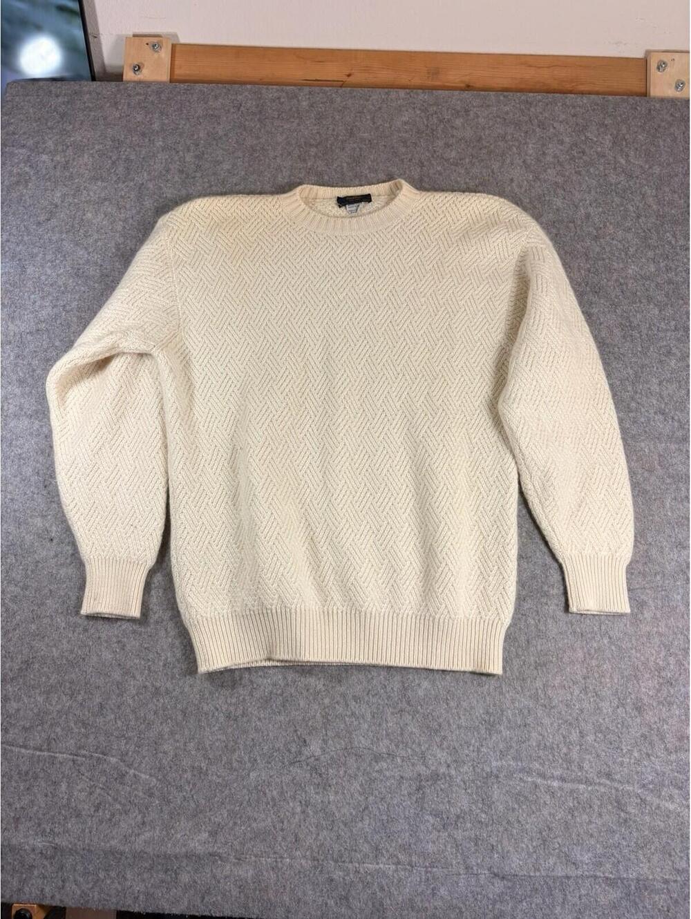 SULKA 100% Cashmere Cable Knit Sweater Crewneck Pullover Ivory Size 40